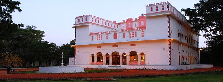Bijay Niwas Palace - Bijaynagar 01.jpg